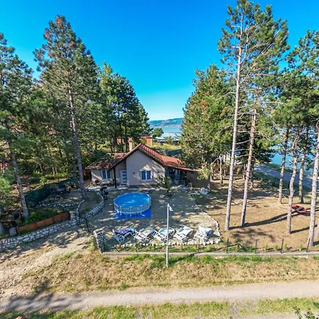 Holiday home Borova Bajka Usije