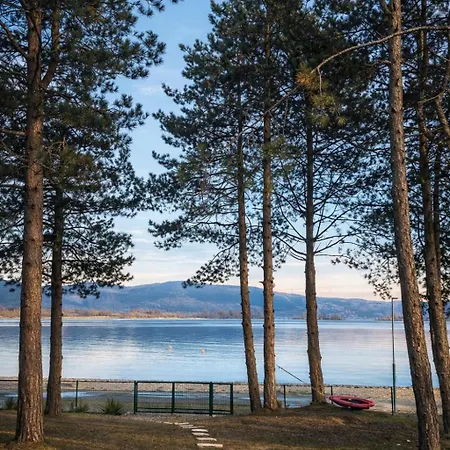 Vikendica Borova Bajka *