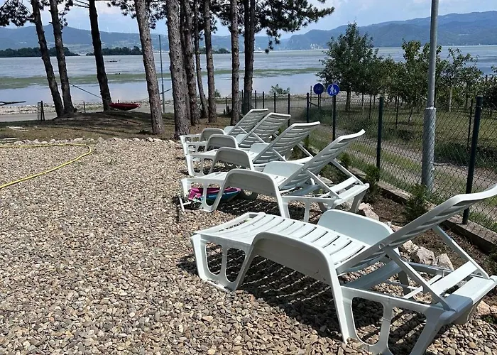 펜션 Borova Bajka Usije